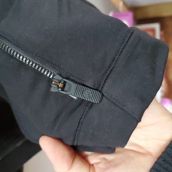 Lululemon Coast Easy Wrap Black Asymmetrical Hoodie - Picture 9 of 11